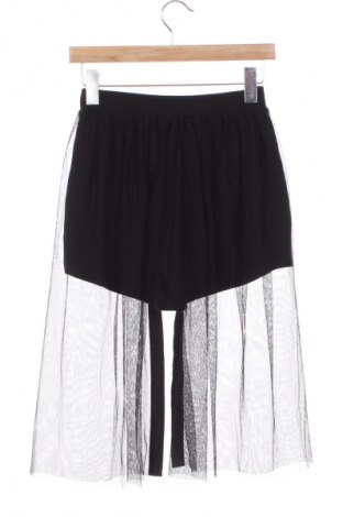 Gyerek rövidnadrág Unbranded, Méret 11-12y / 152-158 cm, Szín Fekete, Ár 2 800 Ft