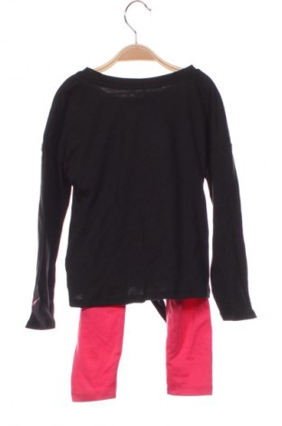 Παιδικό κοστούμι Nike, Μέγεθος 2-3y/ 98-104 εκ., Χρώμα Πολύχρωμο, Τιμή 50,99 €