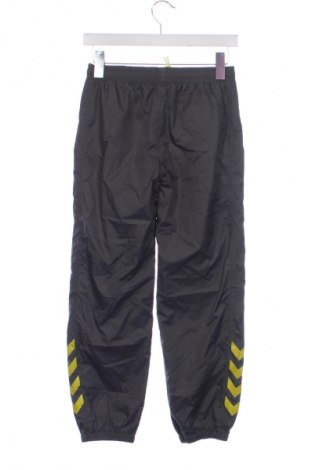 Παιδική κάτω φόρμα Hummel, Μέγεθος 10-11y/ 146-152 εκ., Χρώμα Γκρί, Τιμή 16,99 €