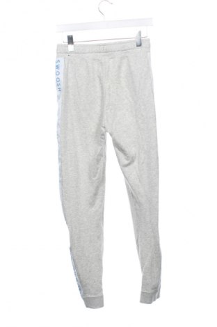 Dětské tepláky Nike, Velikost 15-18y/ 170-176 cm, Barva Vícebarevné, Cena  429,00 Kč