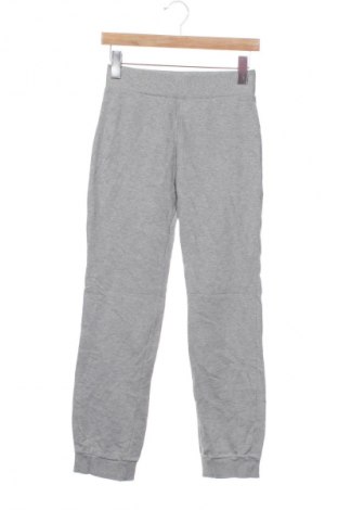 Detské tepláky United Colors Of Benetton, Veľkosť 10-11y/ 146-152 cm, Farba Sivá, Cena  16,95 €