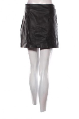 Bőrszoknya H&M, Méret S, Szín Fekete, Ár 3 149 Ft