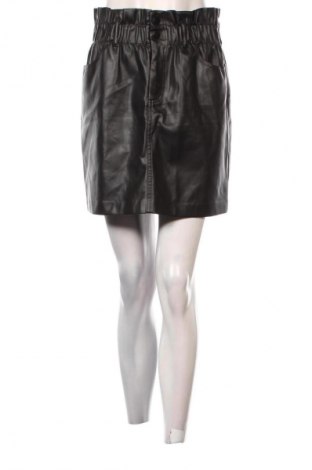 Kožená sukně  ONLY, Velikost M, Barva Černá, Cena  199,00 Kč