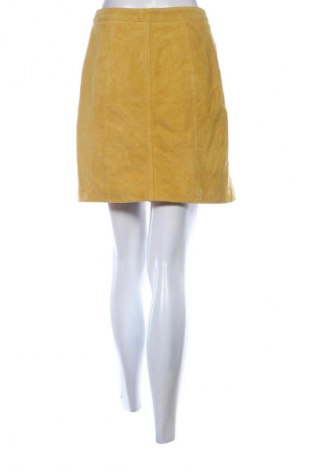 Кожена пола Vero Moda, Размер S, Цвят Оранжев, Цена 89,93 лв.