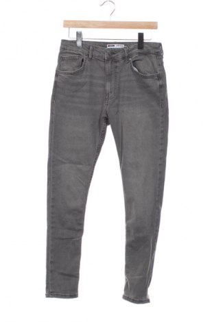 Męskie jeansy Bershka, Rozmiar S, Kolor Szary, Cena 142,53 zł