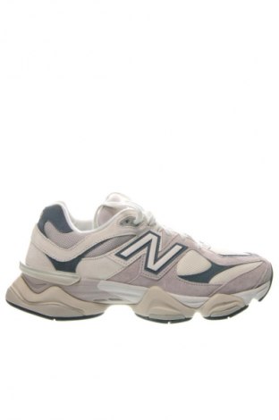 Férfi cipők
 New Balance, Méret 45, Szín Sokszínű, Ár 51 919 Ft