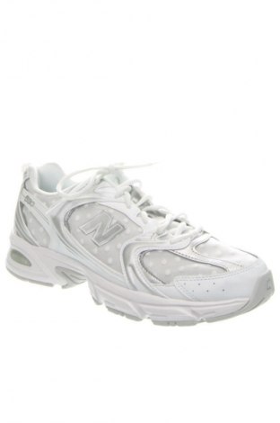 Férfi cipők
 New Balance, Méret 44, Szín Fehér, Ár 51 919 Ft