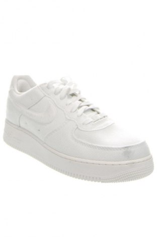 Мъжки обувки Nike, Размер 47, Цвят Бял, Цена 204,99 лв.