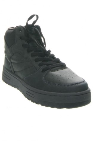 Férfi cipők
 Vty, Méret 43, Szín Szürke, Ár 12 400 Ft