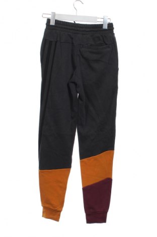 Férfi sport nadrág Adidas, Méret XS, Szín Sokszínű, Ár 17 529 Ft