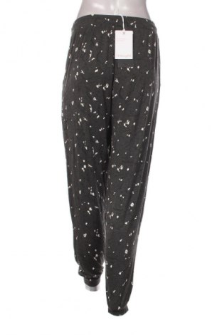 Пижама Thought, Размер S, Цвят Многоцветен, Цена 127,99 лв.