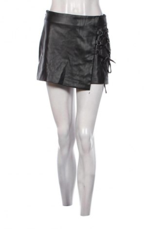 Пола - панталон Fb Sister, Размер M, Цвят Черен, Цена 15,99 лв.