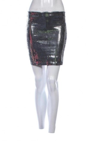 Пола Amisu, Размер S, Цвят Сребрист, Цена 19,55 лв.