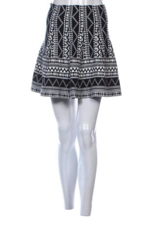 Пола Atmosphere, Размер M, Цвят Многоцветен, Цена 19,00 лв.