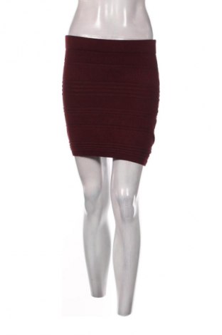 Spódnica Atmosphere, Rozmiar S, Kolor Czerwony, Cena 34,99 zł