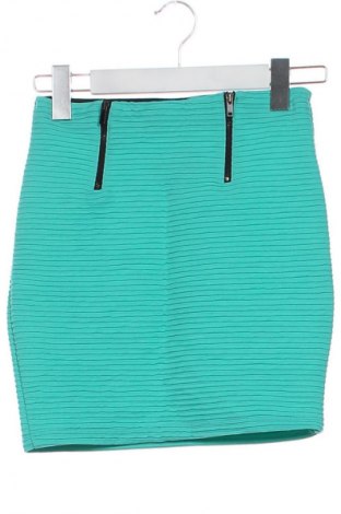 Rock Bershka, Größe XS, Farbe Grün, Preis 9,72 €