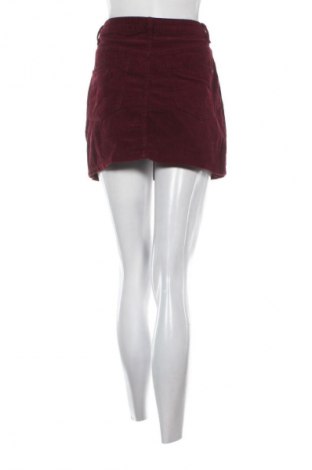 Пола Bershka, Размер S, Цвят Червен, Цена 19,00 лв.