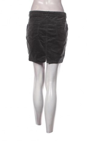 Пола Colours Of The World, Размер S, Цвят Сив, Цена 4,99 лв.