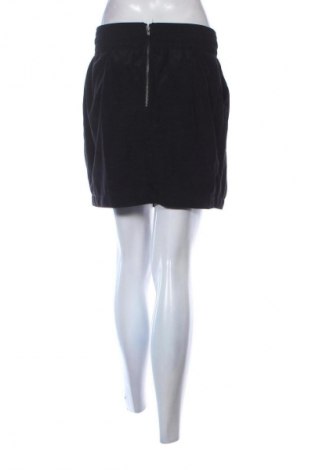 Пола Crazy World, Размер M, Цвят Черен, Цена 19,04 лв.