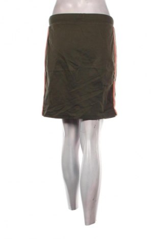 Rock Edc By Esprit, Größe M, Farbe Grün, Preis € 9,99