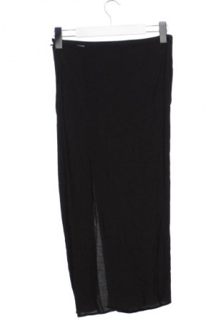 Пола H&M, Размер XS, Цвят Черен, Цена 23,00 лв.