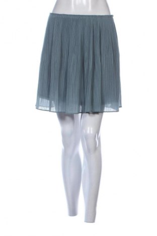 Пола H&M, Размер M, Цвят Зелен, Цена 19,04 лв.