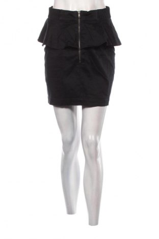 Пола H&M Divided, Размер S, Цвят Черен, Цена 16,99 лв.