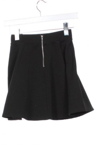 Пола H&M Divided, Размер XXS, Цвят Черен, Цена 19,14 лв.