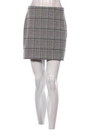 Пола H&M Divided, Размер S, Цвят Многоцветен, Цена 19,00 лв.