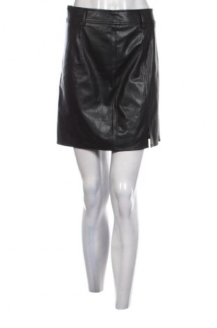 Пола House, Размер M, Цвят Черен, Цена 19,14 лв.