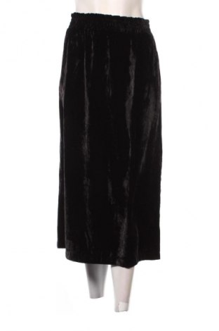 Пола Imperial, Размер M, Цвят Черен, Цена 43,99 лв.