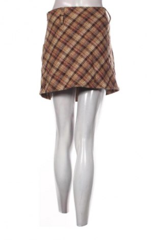 Пола Motivi, Размер L, Цвят Многоцветен, Цена 11,99 лв.