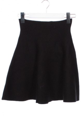 Пола ONLY, Размер XS, Цвят Черен, Цена 46,99 лв.