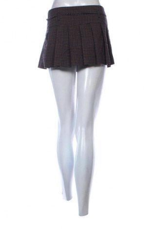 Пола Pull&Bear, Размер S, Цвят Многоцветен, Цена 19,14 лв.