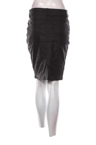 Φούστα Reserved, Μέγεθος M, Χρώμα Μαύρο, Τιμή 9,72 €