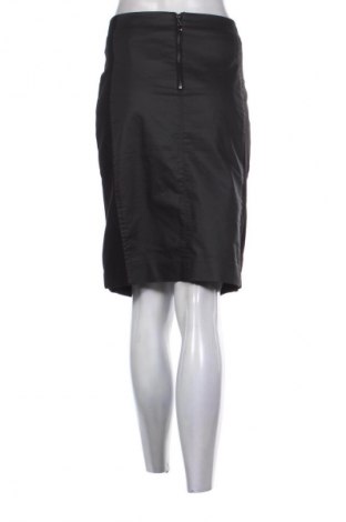 Пола Reserved, Размер L, Цвят Черен, Цена 19,04 лв.