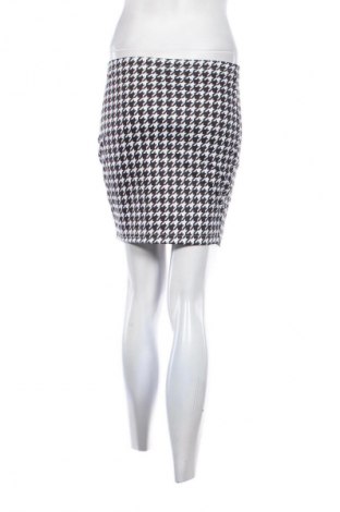 Пола SHEIN, Размер S, Цвят Многоцветен, Цена 19,00 лв.