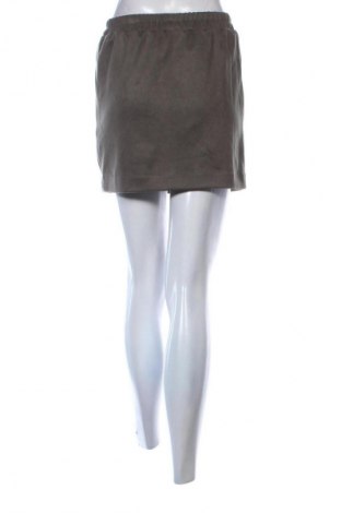 Пола Unbranded, Размер S, Цвят Зелен, Цена 19,14 лв.