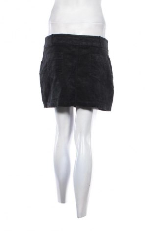 Пола Unbranded, Размер L, Цвят Черен, Цена 15,20 лв.