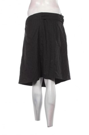 Пола United Colors Of Benetton, Размер XL, Цвят Многоцветен, Цена 7,15 €