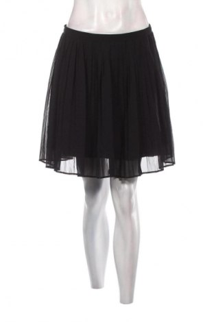 Sukně United Colors Of Benetton, Velikost M, Barva Černá, Cena  199,00 Kč