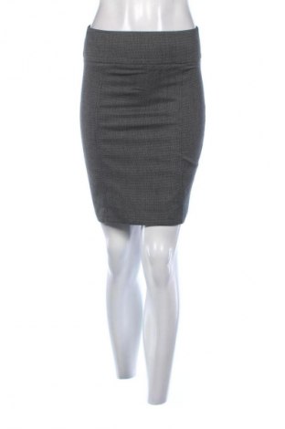 Szoknya Zara, Méret S, Szín Szürke, Ár 4 000 Ft