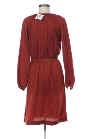 Sukienka 3 Suisses, Rozmiar M, Kolor Czerwony, Cena 110,34 zł