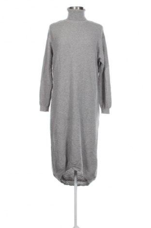 Šaty  ASOS, Velikost M, Barva Šedá, Cena  409,00 Kč