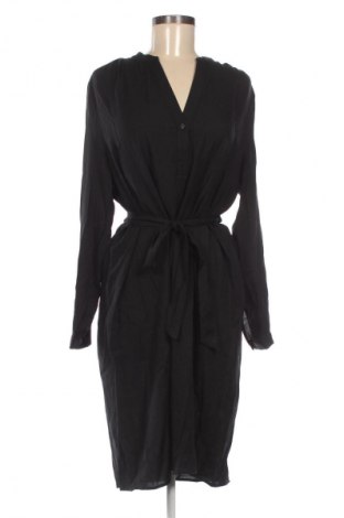 Рокля Aada Studios, Размер L, Цвят Черен, Цена 48,99 лв.