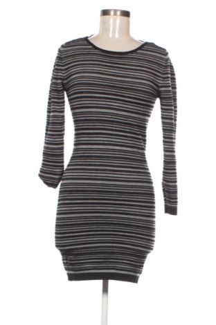 Ruha Amisu, Méret M, Szín Sokszínű, Ár 7 800 Ft