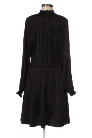 Kleid Apart, Größe M, Farbe Schwarz, Preis 26,99 €