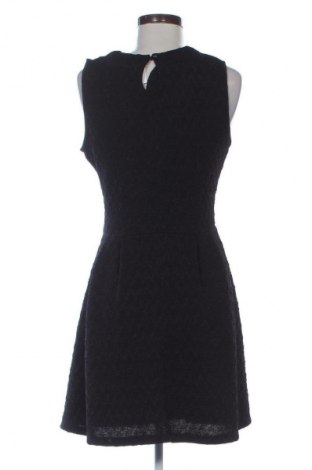 Sukienka Atmos Fashion, Rozmiar L, Kolor Czarny, Cena 110,34 zł