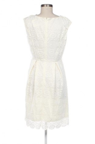 Рокля Auw, Размер S, Цвят Екрю, Цена 39,14 лв.