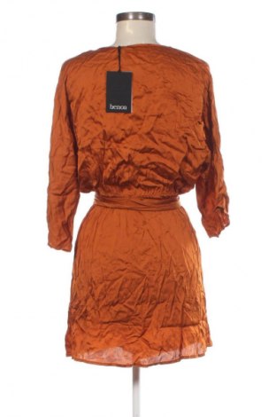 Rochie Benoa, Mărime S, Culoare Maro, Preț 113,99 Lei